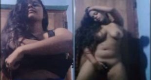 Desi Girl Showing Boobs And Fingering Pussy